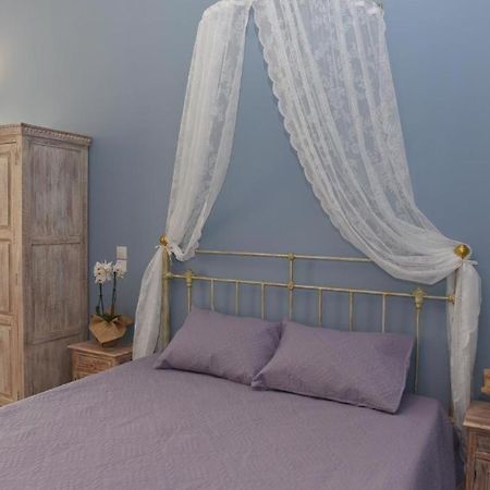 Oisyra Boutique Suites Ermoupoli Luaran gambar