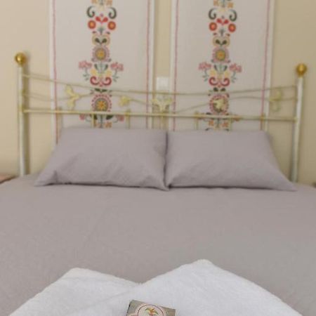 Oisyra Boutique Suites Ermoupoli Luaran gambar