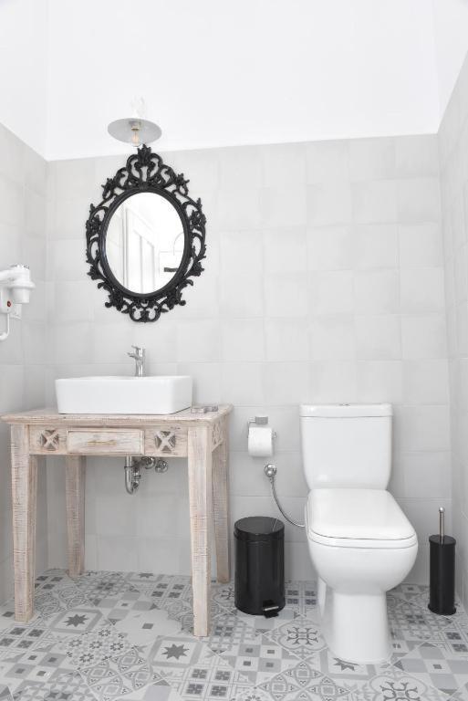 Oisyra Boutique Suites Ermoupoli Luaran gambar