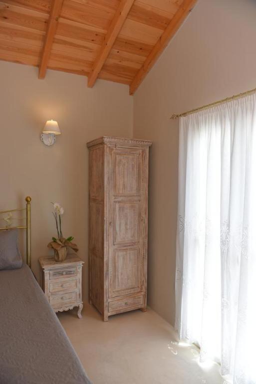 Oisyra Boutique Suites Ermoupoli Luaran gambar