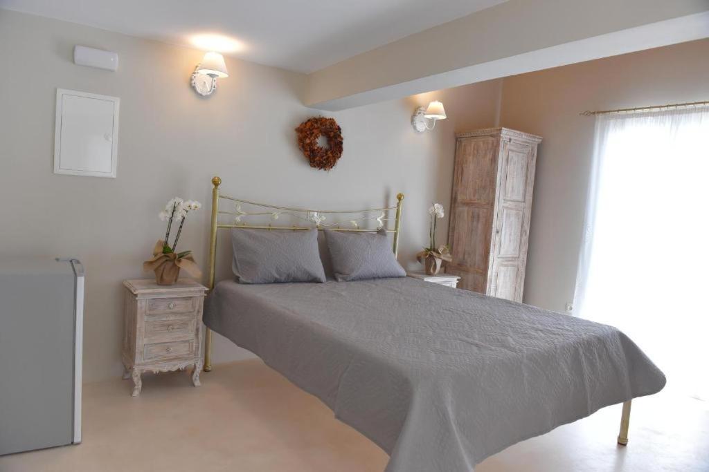 Oisyra Boutique Suites Ermoupoli Luaran gambar